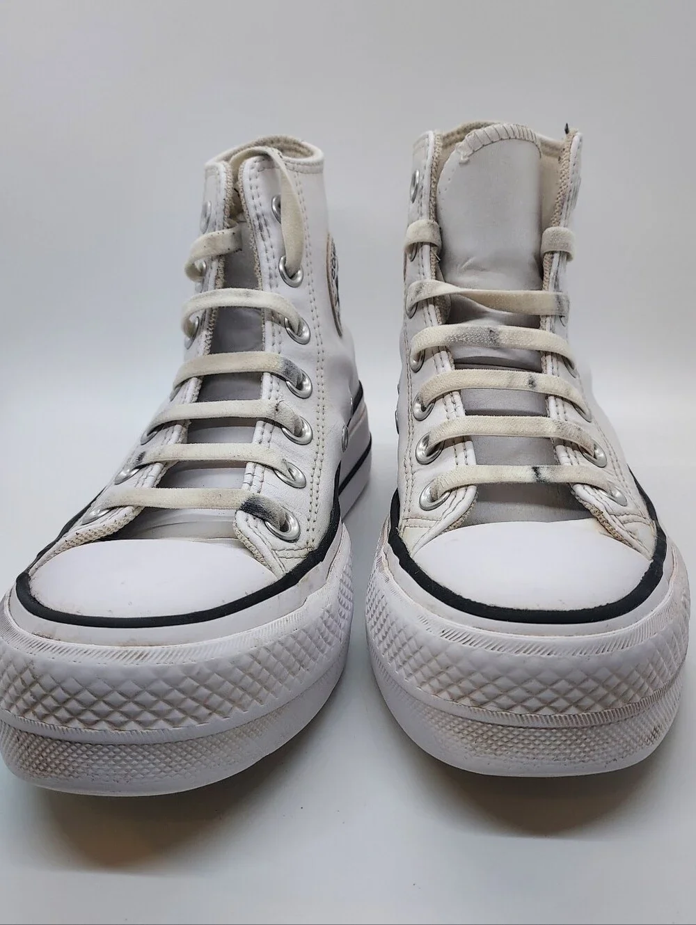 Converse High Top Leather Upper Platform Sole Womens Size 5 Used